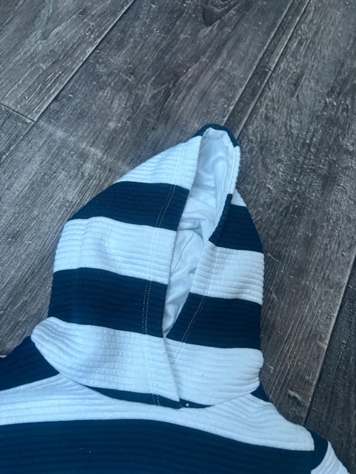 Pull à capuche bébé 3 ans - photo numéro 3