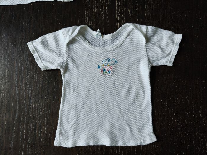 Lot de 2 hauts vintage avec broderies d'oiseaux 18mois - photo numéro 3