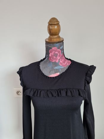 Jolie robe noire zara