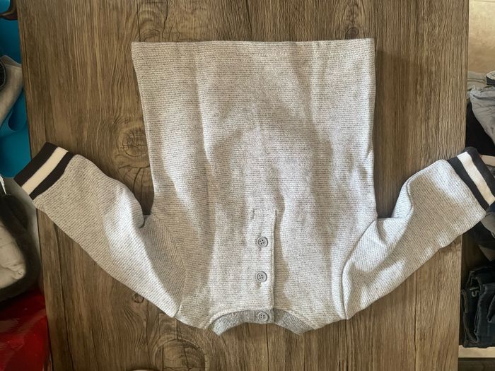 Pull gris - photo numéro 2