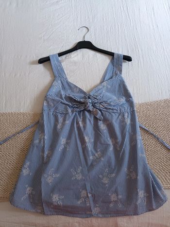 Joli haut rayé avec motifs taille 36