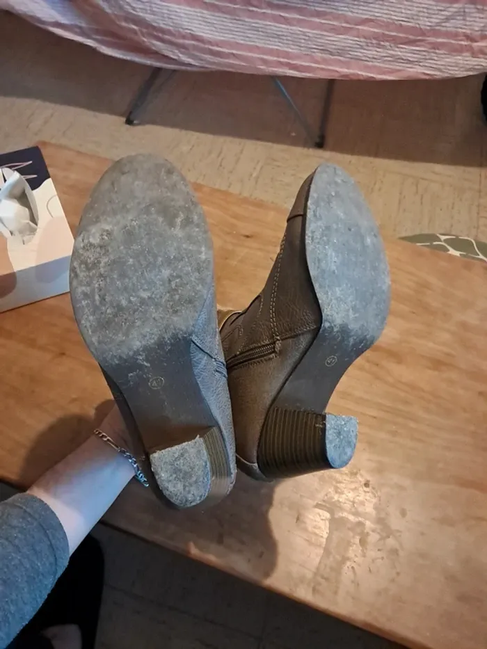 Bottines à tallons beiges foncées - photo numéro 9