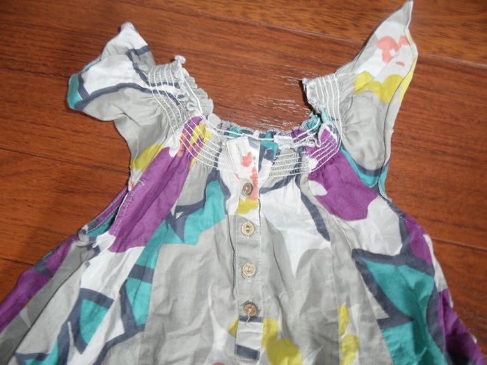 Tunique fleurie Okaidi, taille 6 ans - photo numéro 2