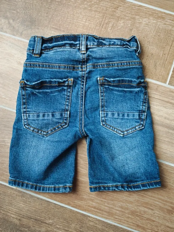 Short en jean 4ans - photo numéro 2