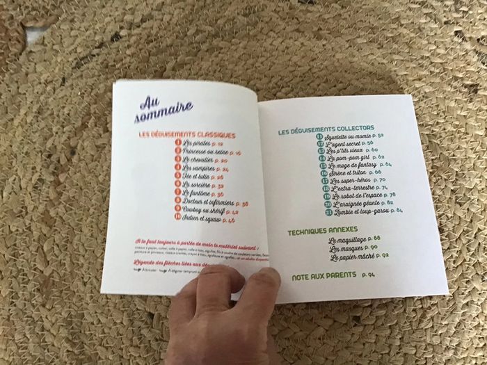 Livre copains déguisements jeux , apprends à créer plus de 20 déguisements - photo numéro 2