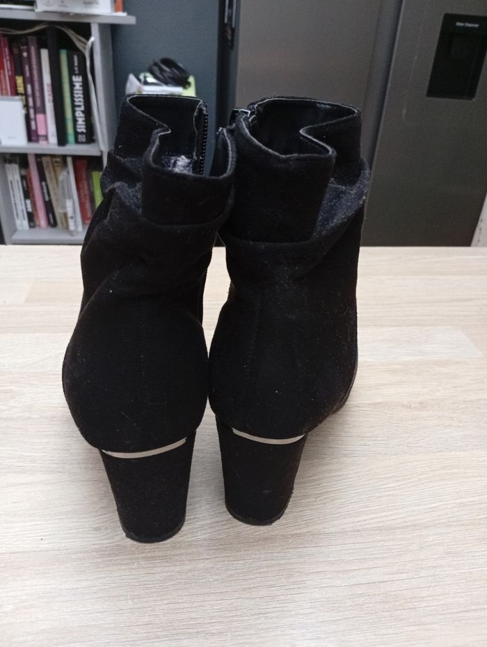 Bottines noires à talons taille 39 - photo numéro 5