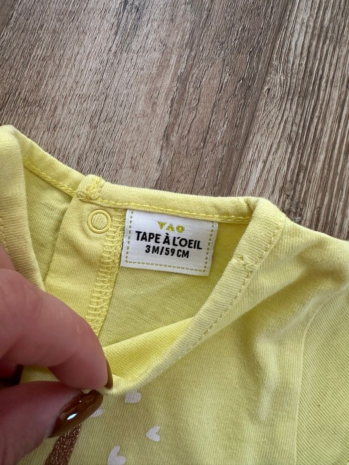 - Tee shirt Tape à l’œil - 3 mois - Très bon état - photo numéro 2