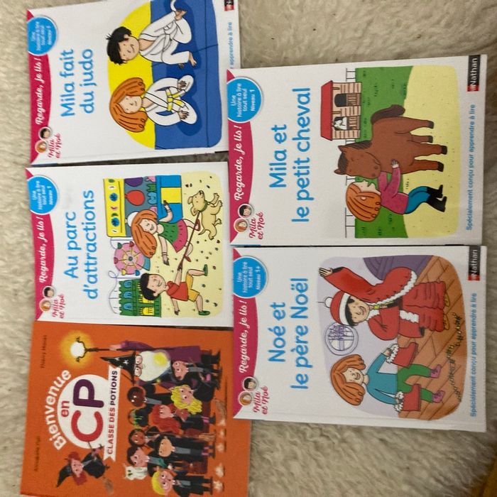 Lot livres première lecture, regarde je lis Mila et Noé