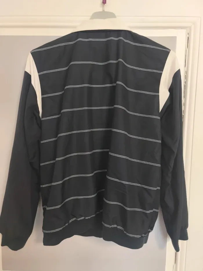 đ Veste Lacoste Sport Ă capuche â Taille 16 ans (176 cm) - photo numĂ©ro 2