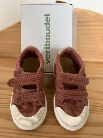 Baskets chaussures basses rose foncé vertbaudet 22