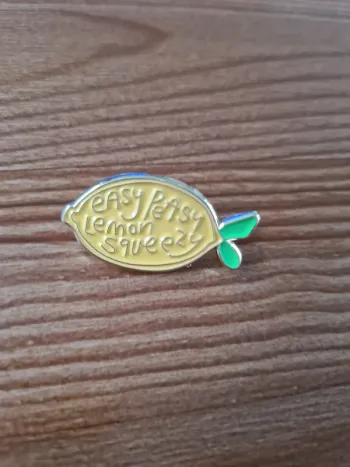 Petite broche de citron