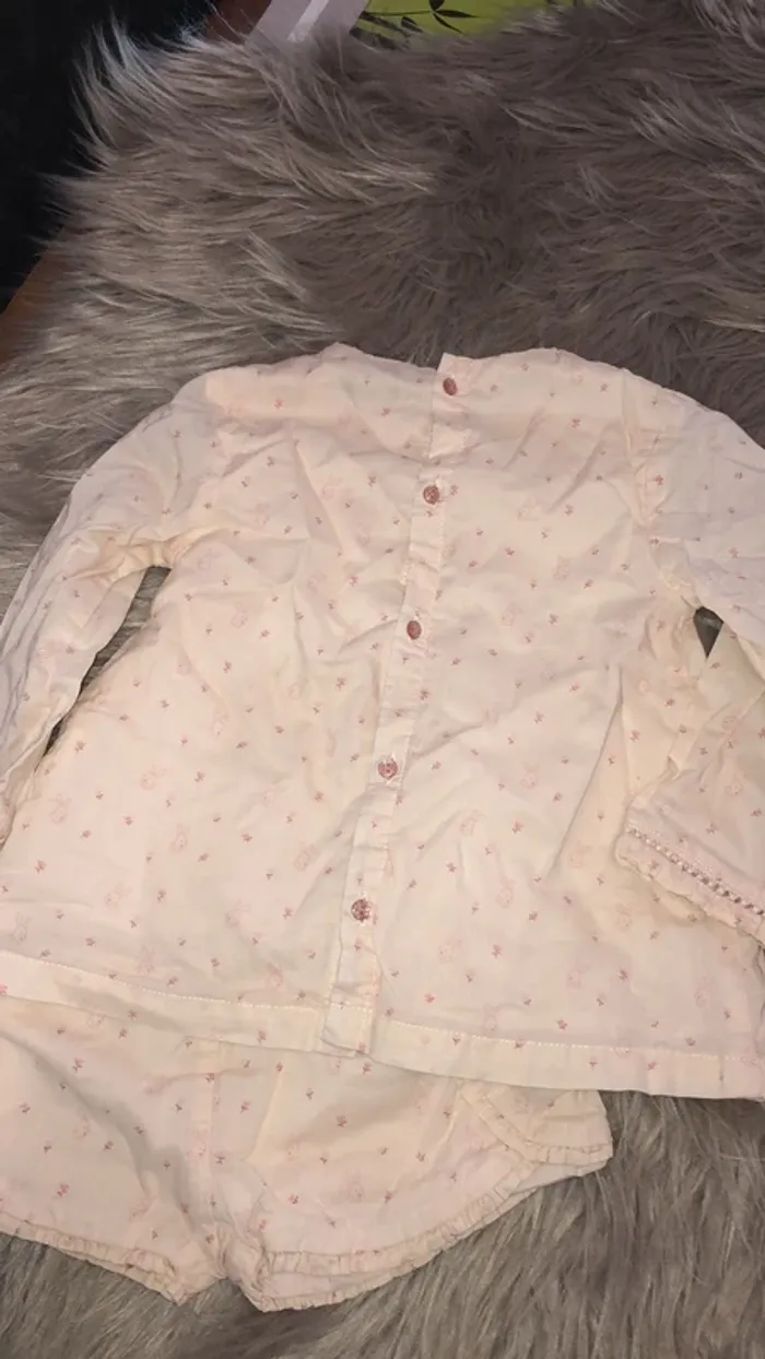 Ensemble kiabi avec blouse et short mi saison 24 mois - photo numéro 5