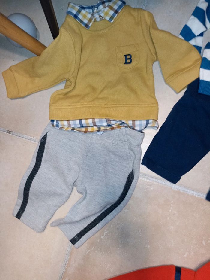 Lot +de 30 pièces garçon 3 mois hiver-printemps - photo numéro 11