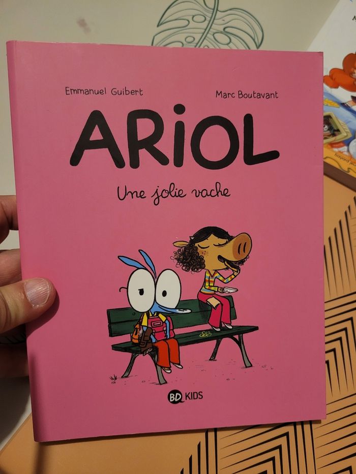 livre ariol une jolie Vache (6e)