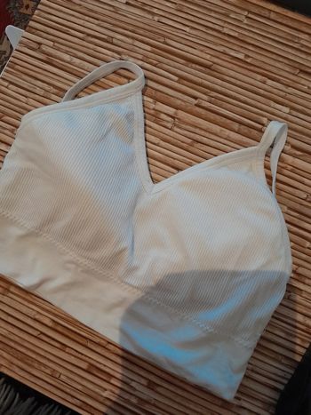 Brassière blanche, avec coques, taille 34/36