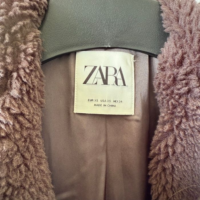 Veste manteau fausse fourrure Zara taille XS - photo numéro 3