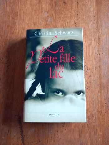 Livre : La petite fille du lac