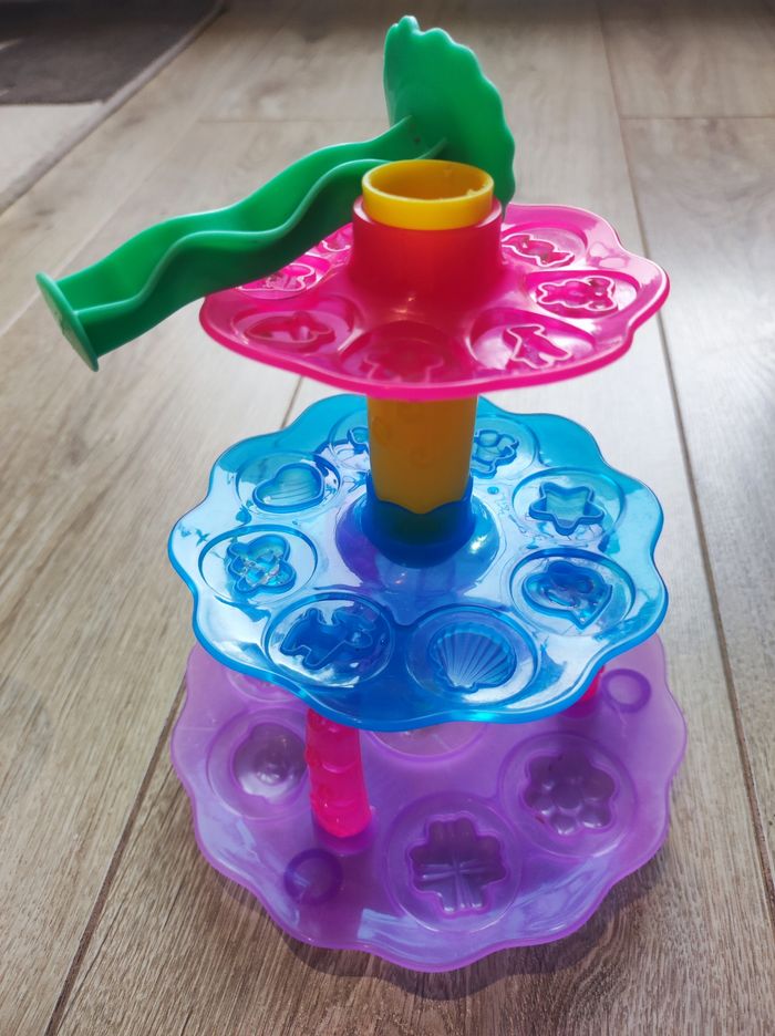 Machine à glaces. Pâte à modeler et accessoires - photo numéro 5