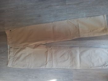 pantalon chino beige de la marque Jules, en taille 44.