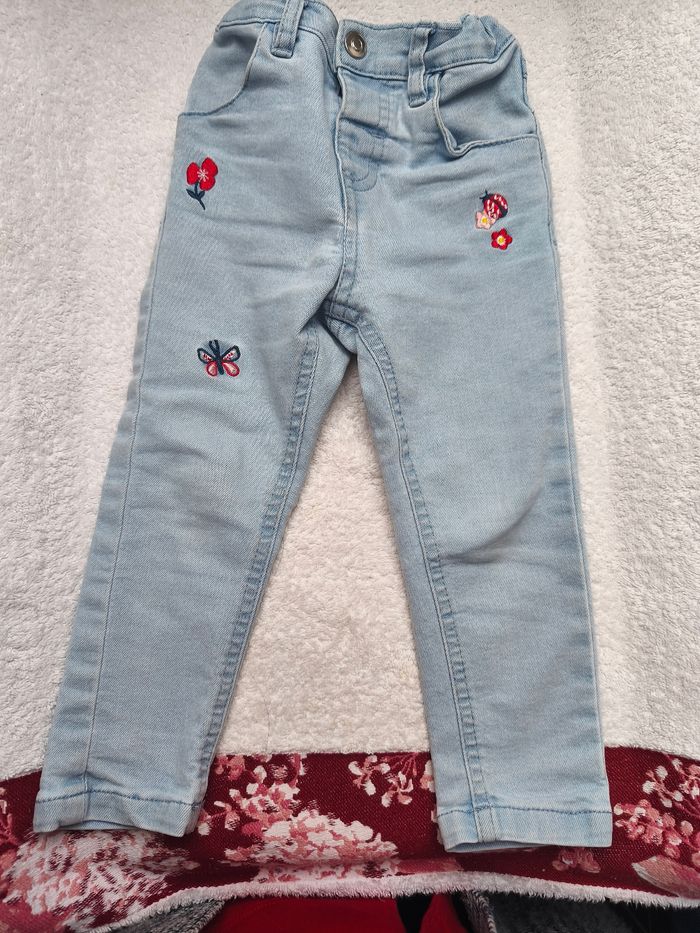 Jean bébé fille 23 mois