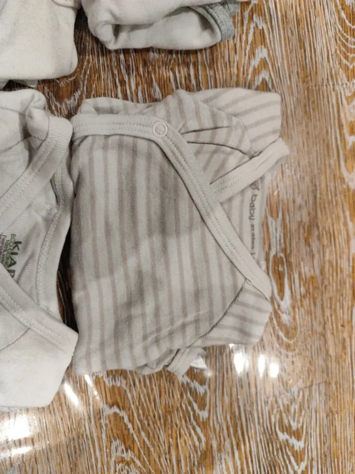 đ lots de 5 bodies bĂ©bĂ© 1 mois đ - photo numĂ©ro 3