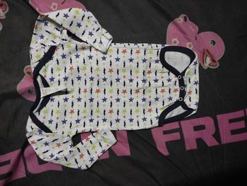 Bodies absorba 12 mois