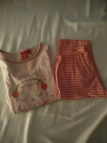Pyjama Fille a message 10 ans