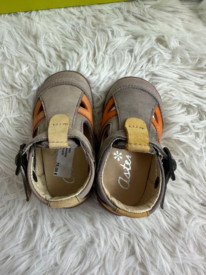 Paire de sandales Aster taille 18 - photo numéro 5