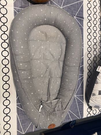 Réducteur lit bébé