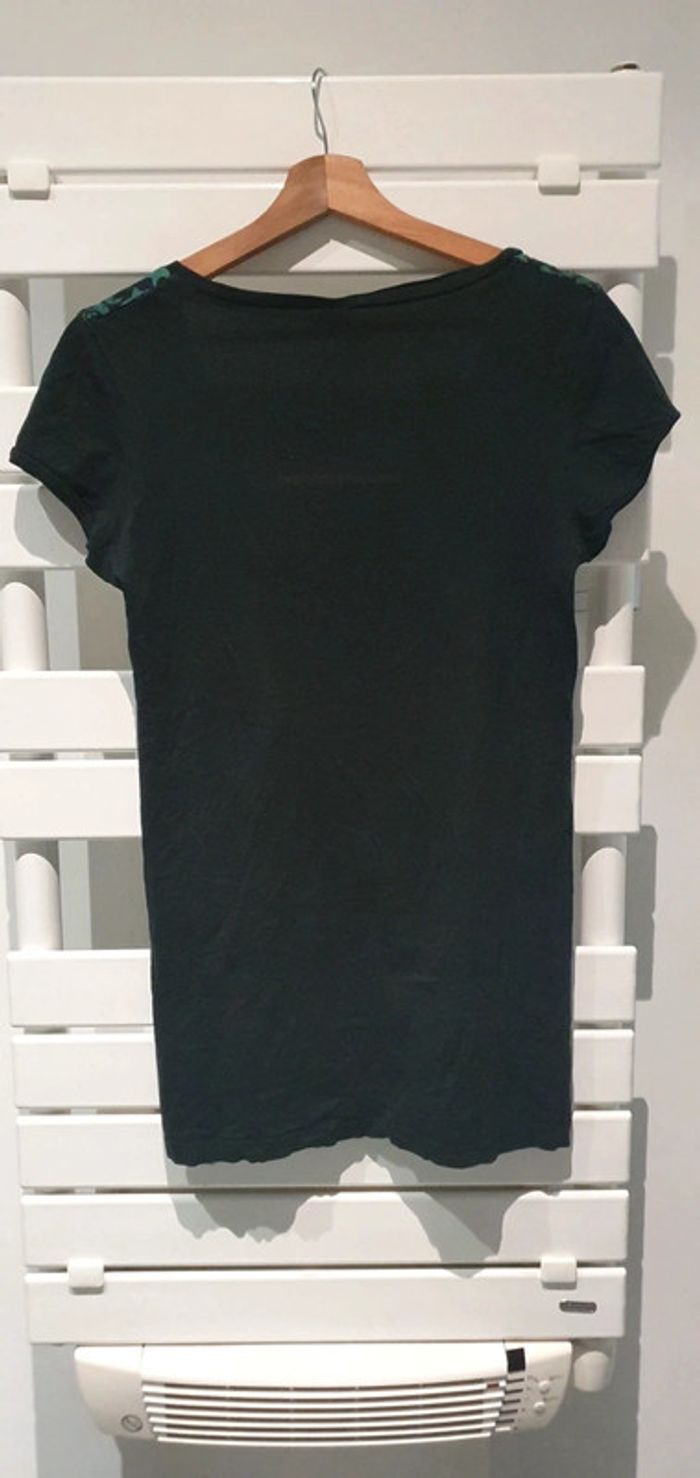 Tee shirt long noir et vert - photo numéro 2