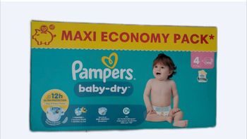 1 carton de couches taille 4 