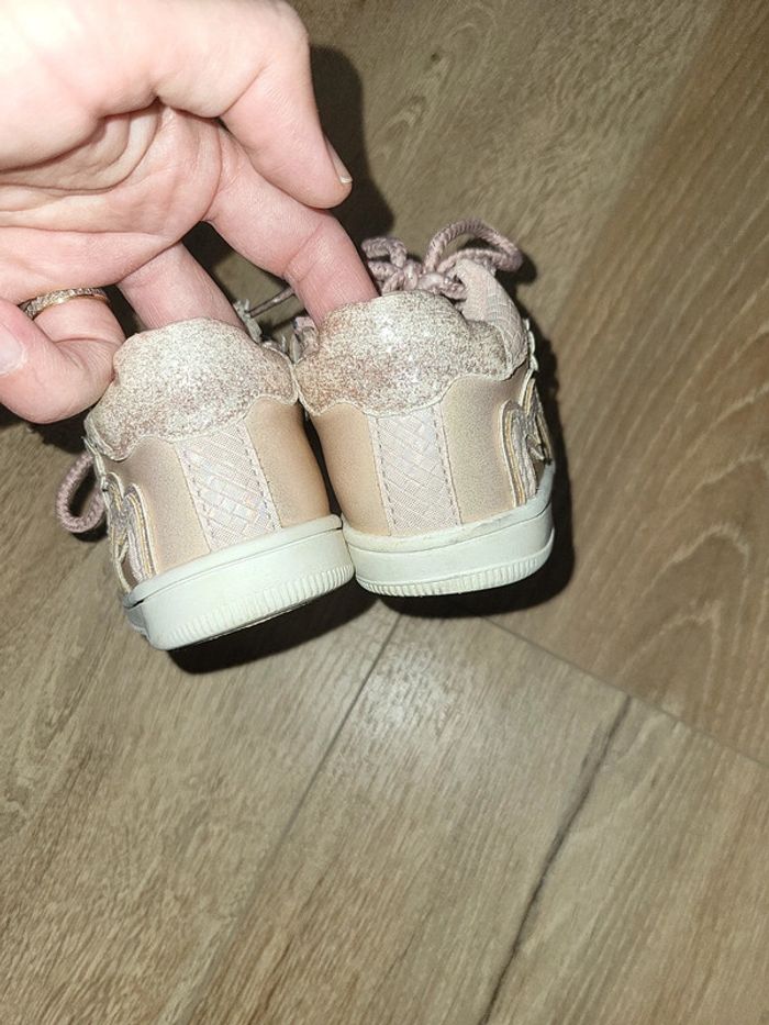Chaussures taille 20 - photo numéro 4
