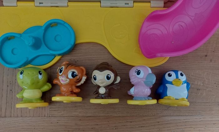 Les petits apprentis l'académie + 5 personnages LeapFrog - photo numéro 4