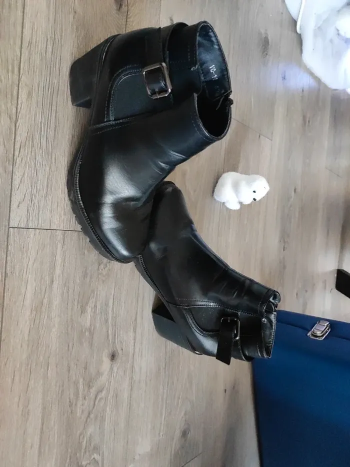 Chaussures bottines talon noir 39 - photo numéro 5