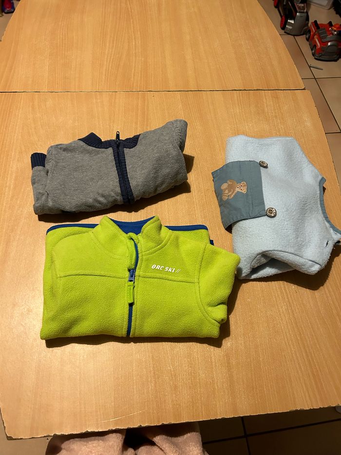 Lot de vêtements bébé taille 6 mois