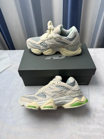 New Balance NB 9060 taille 44