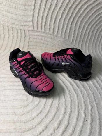 Nike tn miami enfants noir rose 30