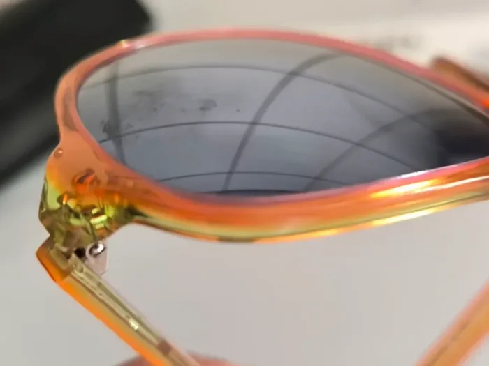 DIESEL lunettes de soleil UV3 - Monture orange & verres effet miroir - photo numéro 15