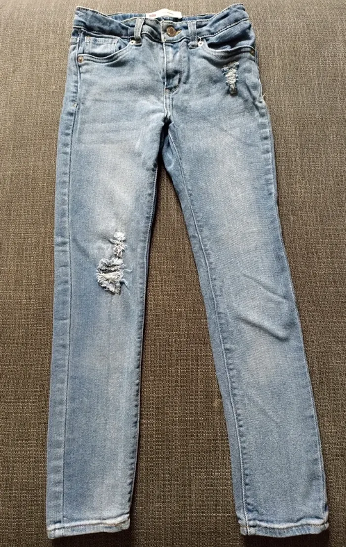 Jean's skinny Levi's 711 en 10 ans en TBE