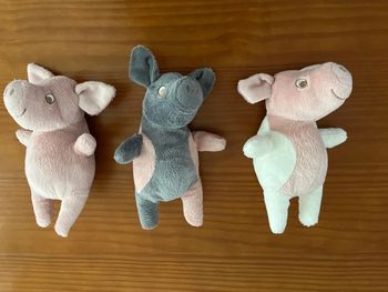 Lot de trois petits cochons IKEA