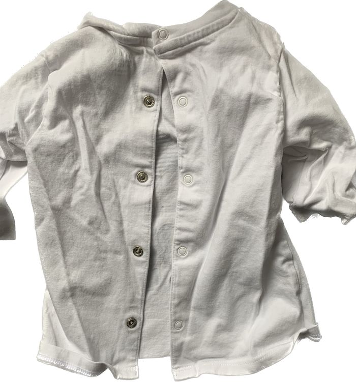 Salopette et tee shirt - photo numéro 2