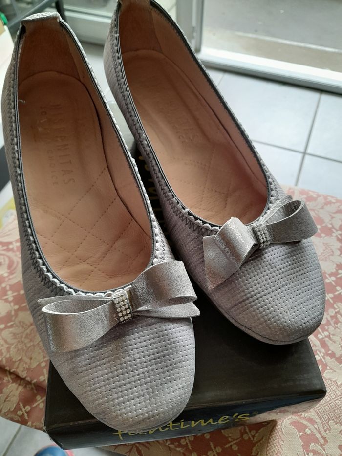 CHAUSSURE FEMME " GLOVE HISPANITAS" TAILLE 39 - photo numéro 2