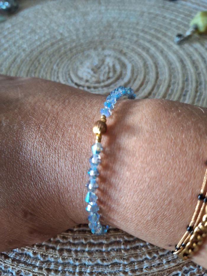 Bracelet en perles bleu - photo numéro 2