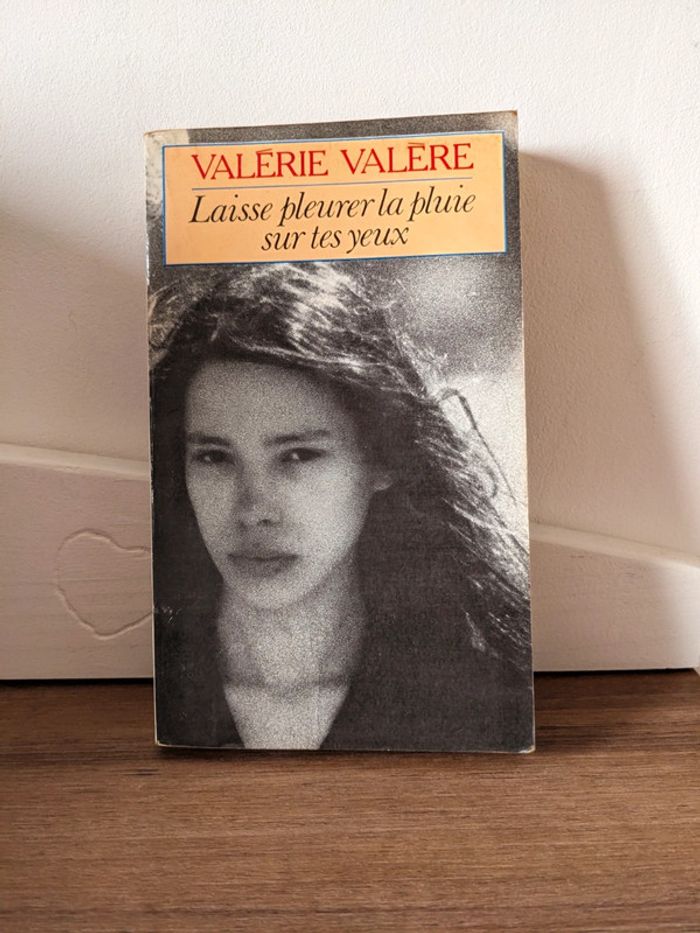 Laisse pleurer la pluie sur tes yeux