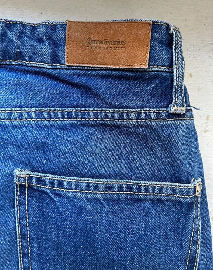 482 - jeans bleu foncé avec braguette à boutons et retaillé - photo numéro 3
