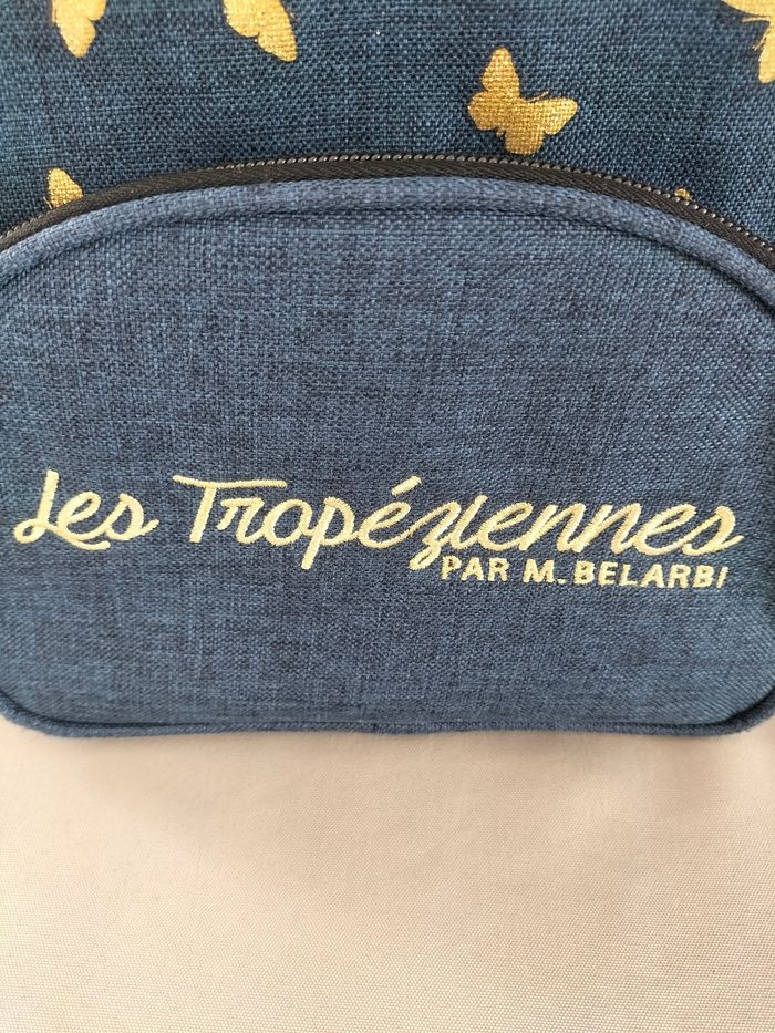 💙 Sac à dos maternelle/nounou papillons - Les Tropéziennes - Excellent état 💙 - photo numéro 4