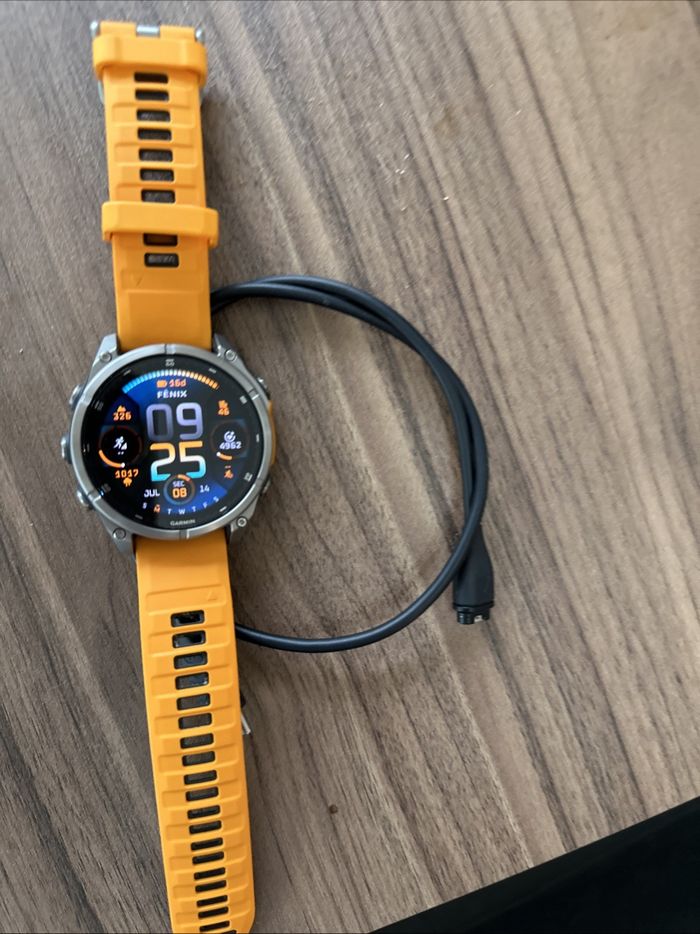 Garmin fenix 8 47 mm AMOLED Sapphire Titanium Smartwatch Spark Orange Graphite - photo numéro 2