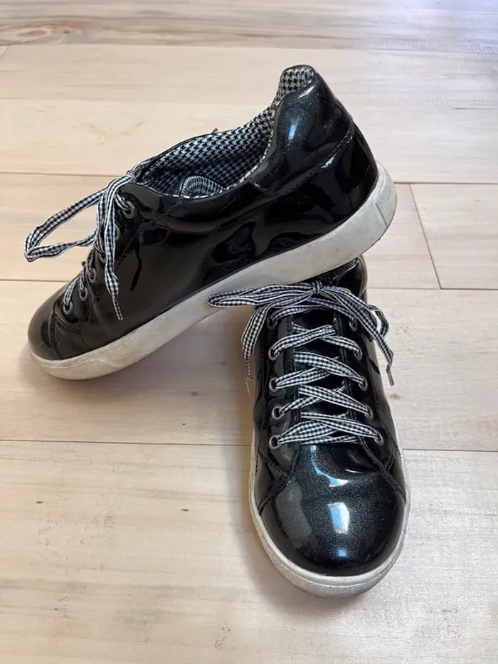 Sneakers vernis - photo numéro 3