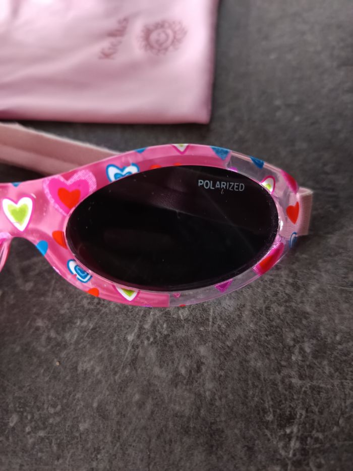 Lunettes de soleil Kiddus coeurs - photo numéro 5