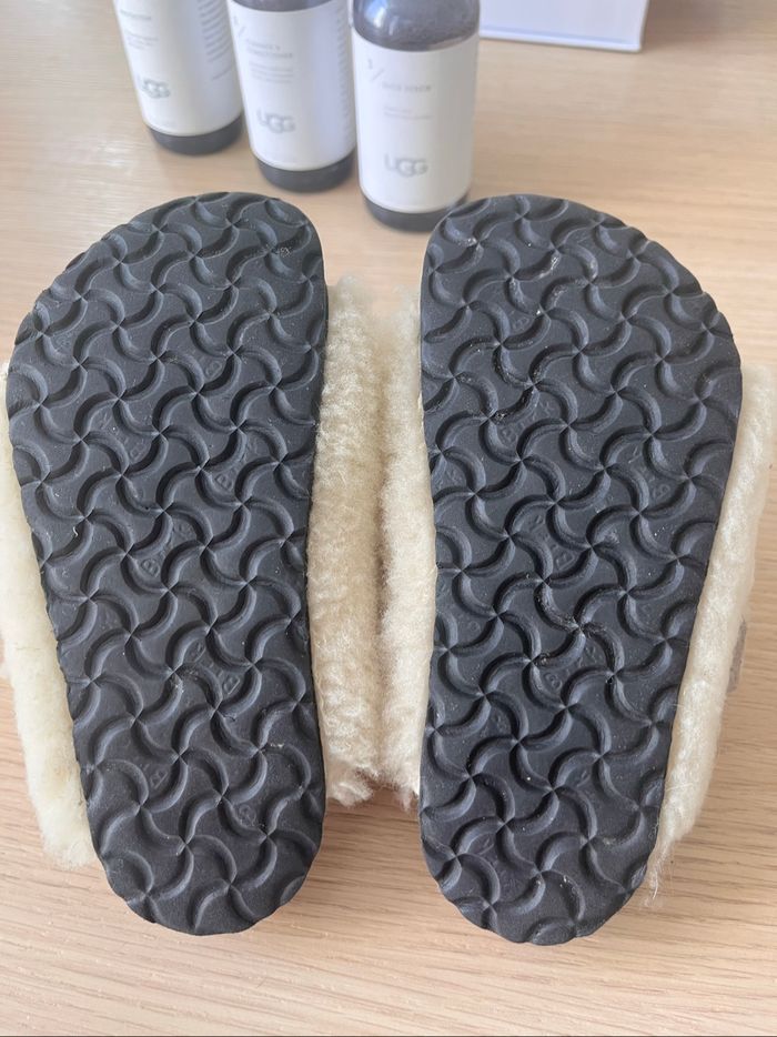 Birkenstock fourrées T. 26 - photo numéro 5